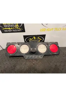KENWORTH T680 Lamp/ stop/ tail/ turn