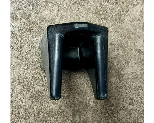 KENWORTH T680 Latches and Locks
