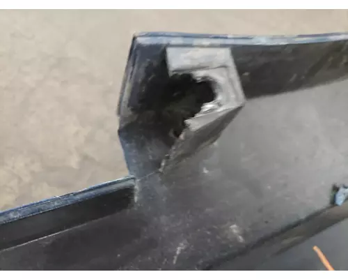 KENWORTH T680 Latches and Locks