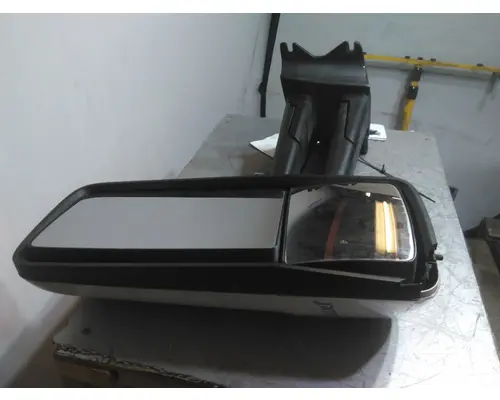 KENWORTH T680 MIRROR ASSEMBLY CABDOOR