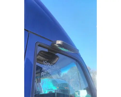 KENWORTH T680 MIRROR LOOK DOWN