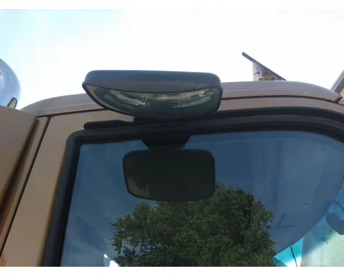 KENWORTH T680 MIRROR LOOK DOWN