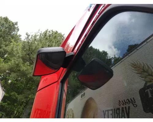 KENWORTH T680 MIRROR LOOK DOWN