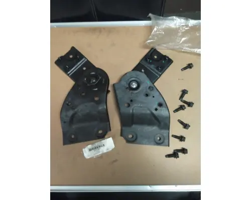 KENWORTH T680 MISC PARTS