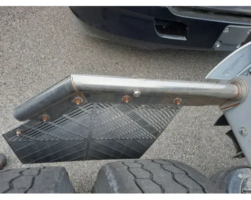 KENWORTH T680 MUD FLAP HANGER