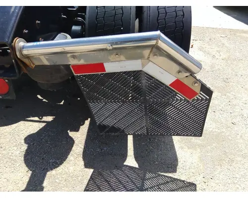 KENWORTH T680 MUD FLAP HANGER