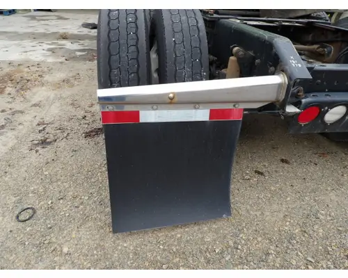 KENWORTH T680 MUD FLAP