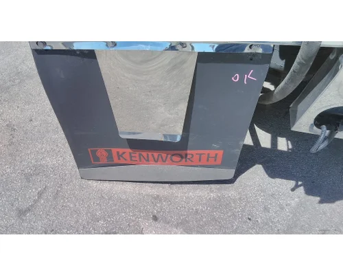 KENWORTH T680 MUD FLAP