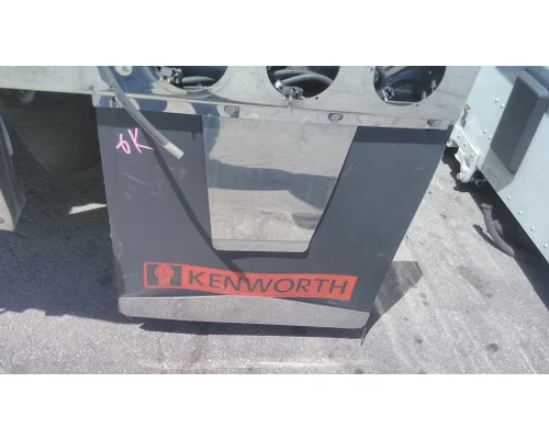 KENWORTH T680 MUD FLAP