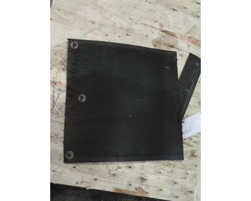 KENWORTH T680 MUD FLAP