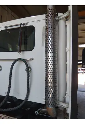 KENWORTH T680 MUFFLER SHIELD