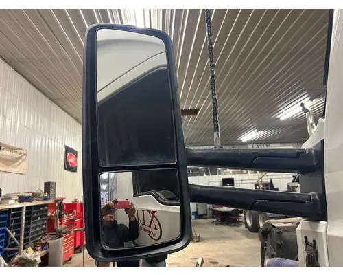 KENWORTH T680 Mirror (Side View)