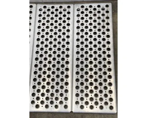 KENWORTH T680 Miscellaneous Parts