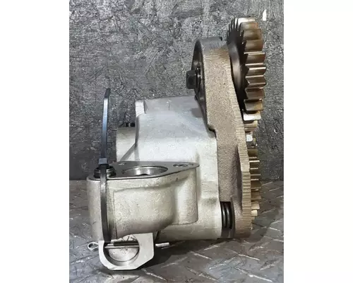 KENWORTH T680 Oil Pump