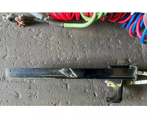 KENWORTH T680 POGO stick, Airelectrical line mount