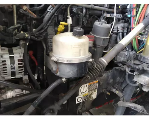 KENWORTH T680 POWER STEERING RESERVOIR