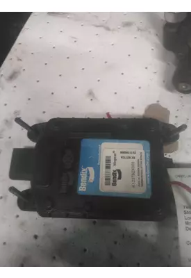 KENWORTH T680 RADAR ANTI-COLLISION MODULE