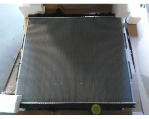 KENWORTH T680 RADIATOR ASSEMBLY