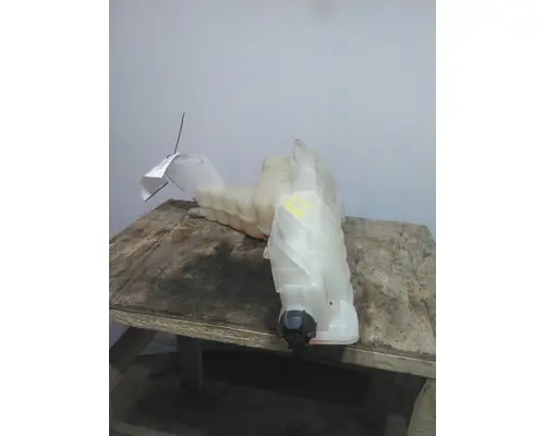 KENWORTH T680 RADIATOR OVERFLOW TANK