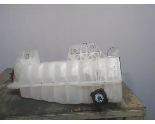 KENWORTH T680 RADIATOR OVERFLOW TANK