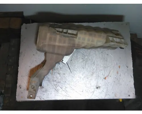 KENWORTH T680 RADIATOR OVERFLOW TANK