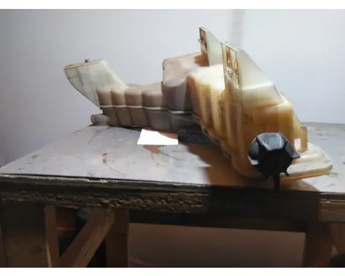 KENWORTH T680 RADIATOR OVERFLOW TANK