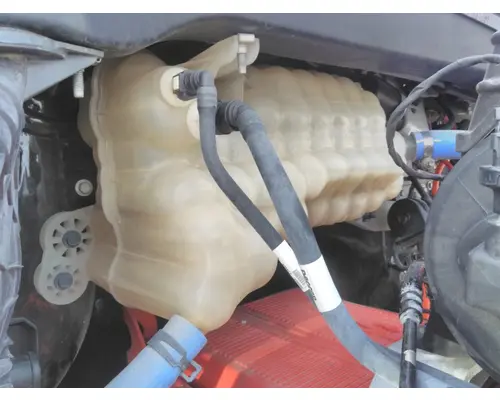 KENWORTH T680 RADIATOR OVERFLOW TANK