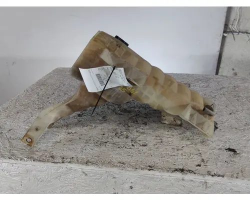 KENWORTH T680 RADIATOR OVERFLOW TANK