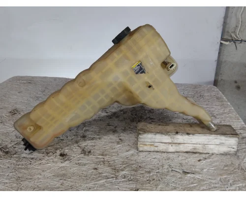 KENWORTH T680 RADIATOR OVERFLOW TANK