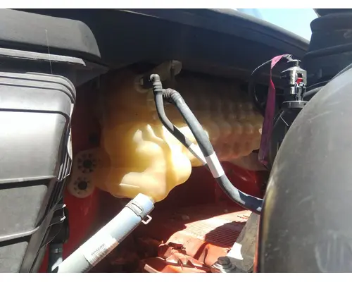 KENWORTH T680 RADIATOR OVERFLOW TANK