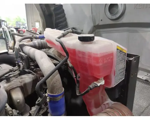 KENWORTH T680 RADIATOR OVERFLOW TANK