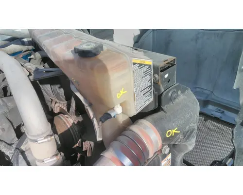 KENWORTH T680 RADIATOR OVERFLOW TANK