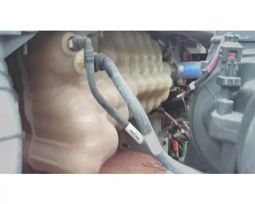 KENWORTH T680 RADIATOR OVERFLOW TANK