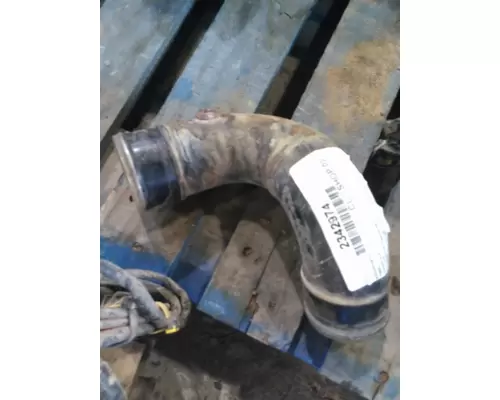 KENWORTH T680 RADIATOR PIPEHOSE