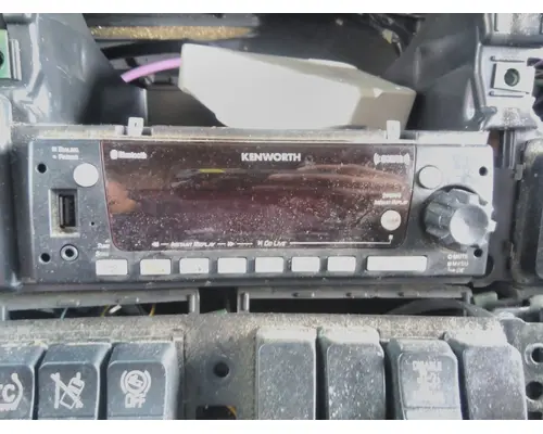 KENWORTH T680 RADIO AMFMBLUETOOTH