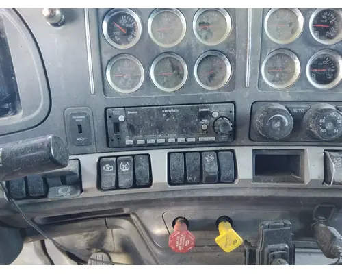 KENWORTH T680 RADIO AMFMBLUETOOTH