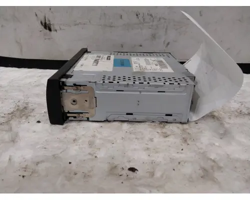 KENWORTH T680 RADIO AMFMBLUETOOTH