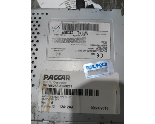 KENWORTH T680 RADIO AMFMCD