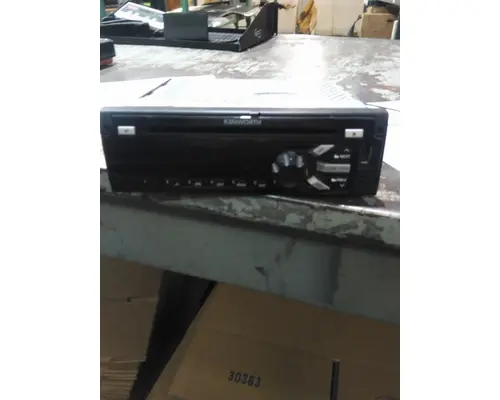 KENWORTH T680 RADIO AMFMCD