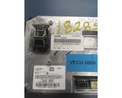 KENWORTH T680 RADIO AV EQUIPMENT