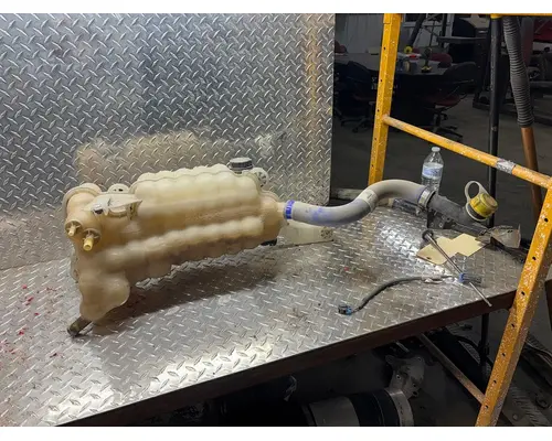 KENWORTH T680 Radiator Overflow Bottle