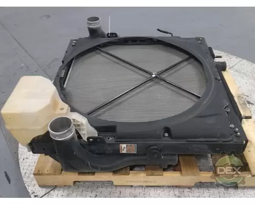 KENWORTH T680 Radiator