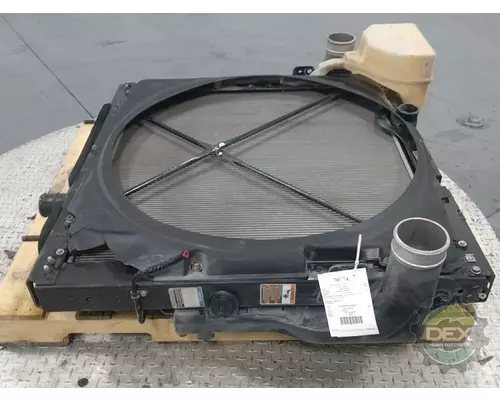 KENWORTH T680 Radiator