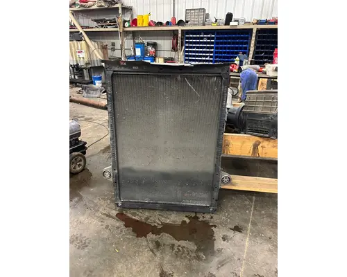 KENWORTH T680 Radiator