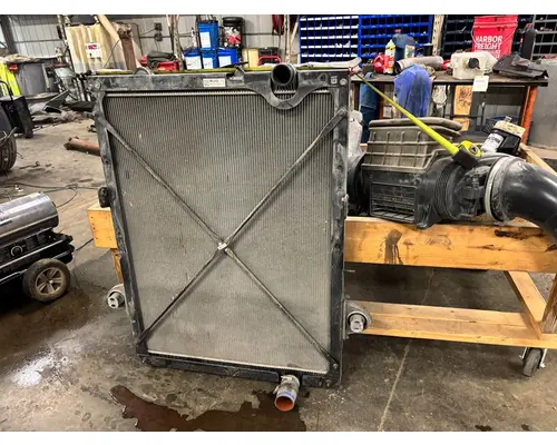 KENWORTH T680 Radiator