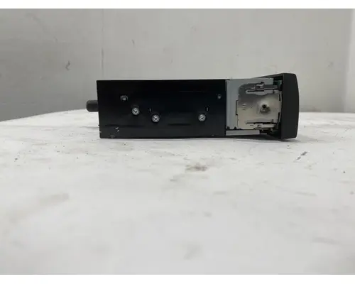 KENWORTH T680 Radio
