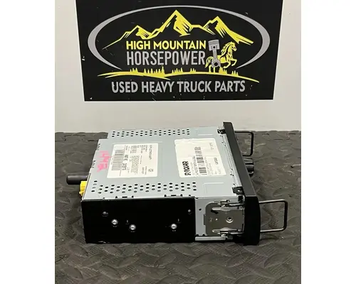 KENWORTH T680 Radio