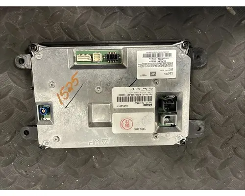 KENWORTH T680 Radio