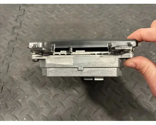 KENWORTH T680 Radio