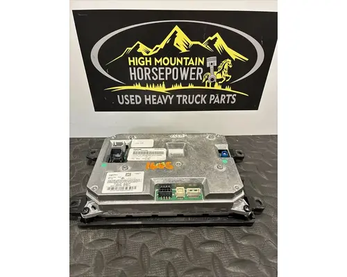 KENWORTH T680 Radio